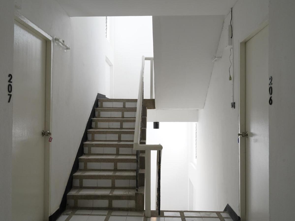 Roomquest It Square Don Mueang Airport Bangkok Kültér fotó